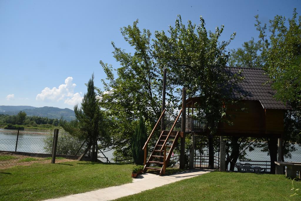 Holiday Home Kucica Na Drvetu Banja Koviljača Εξωτερικό φωτογραφία