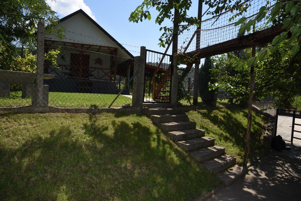 Holiday Home Kucica Na Drvetu Banja Koviljača Εξωτερικό φωτογραφία