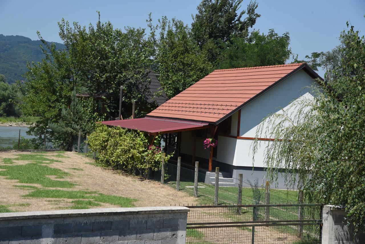 Holiday Home Kucica Na Drvetu Banja Koviljača Εξωτερικό φωτογραφία